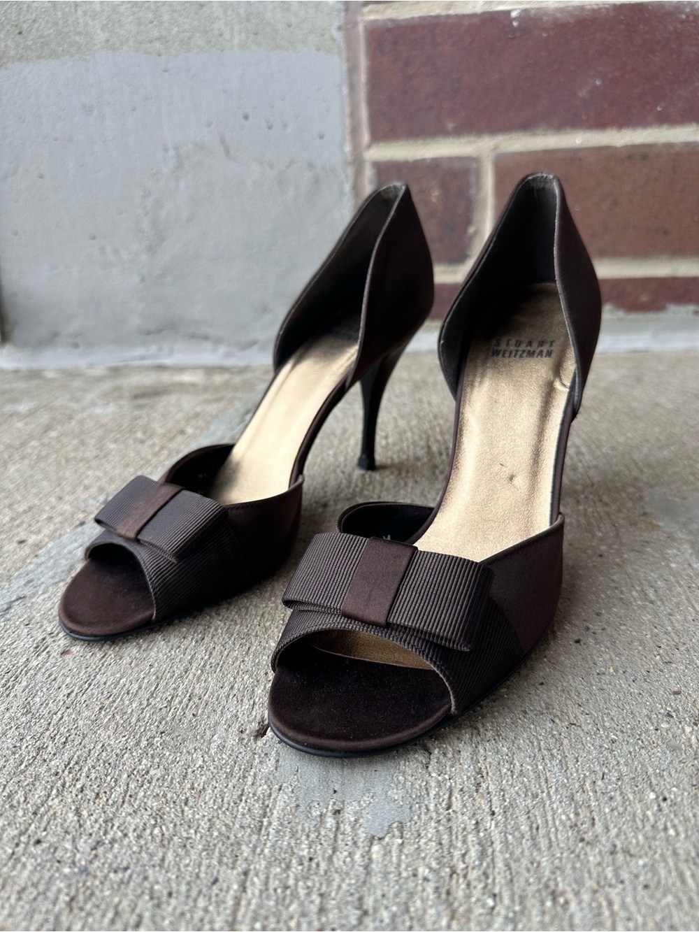 Never been worn Stuart Weitzman Dark Brown Peep-Toe Bow Pumps- 7.5